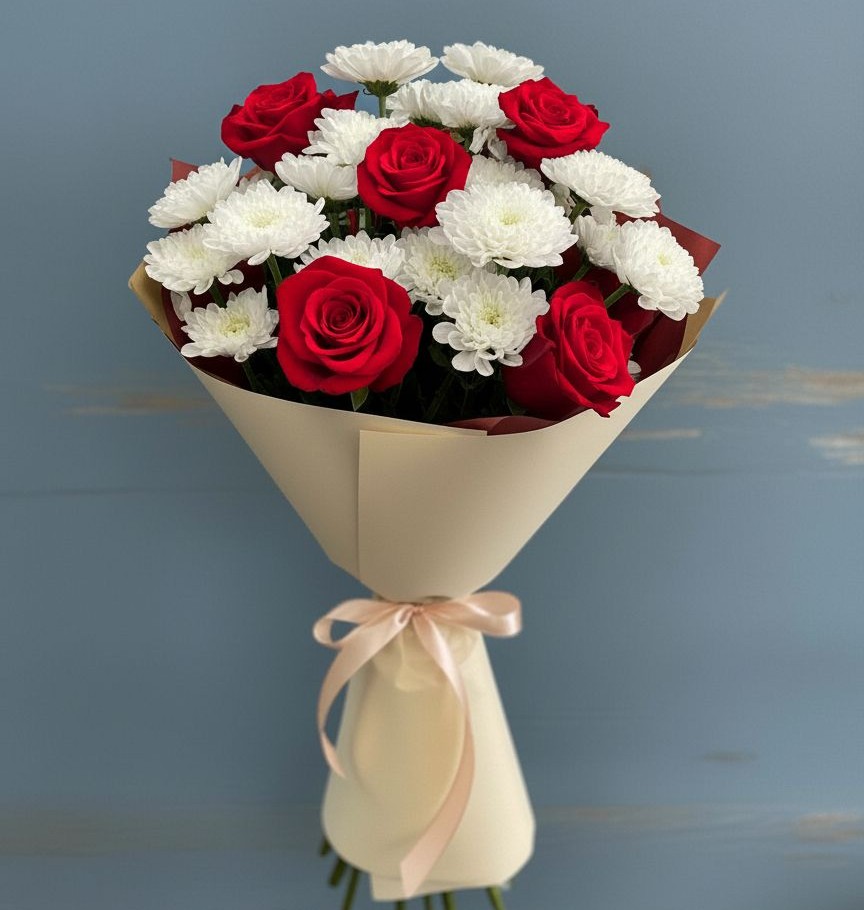 Букет цветов из: Розы и Хризантемы в Кукморе