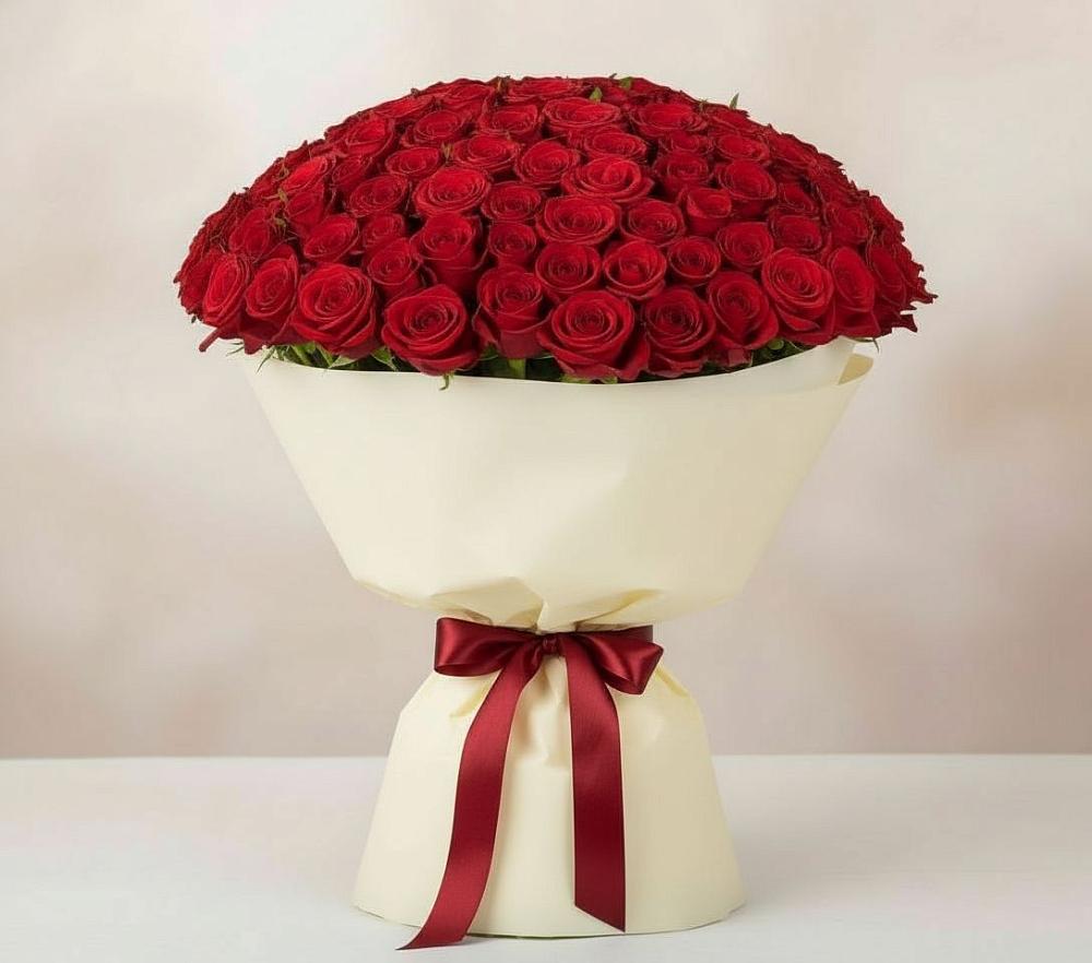 Букет 101 Красная роза Милано в Кукморе