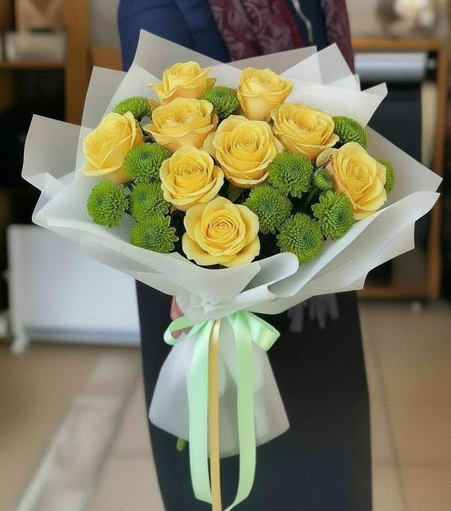 Букет цветов из: Хризантемы и Розы в Кукморе