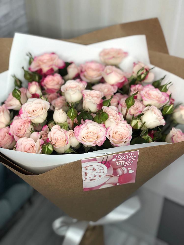 Букет цветов из: Розы в Кукморе