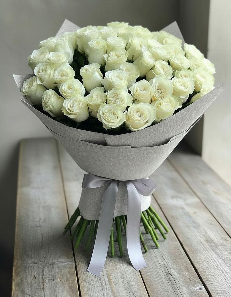 Букет 35 Белых роз в Кукморе