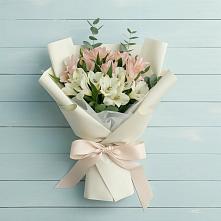 Букет цветов из:  Альстромерии в Кукморе