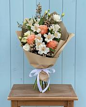 Букет цветов из:  Альстромерии, Лизиантусы, Розы и Хризантемы #REPLACE_PRED# Кукморе