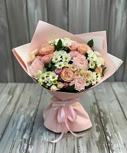Букет цветов из:  Гвоздики, Розы и Хризантемы в Кукморе