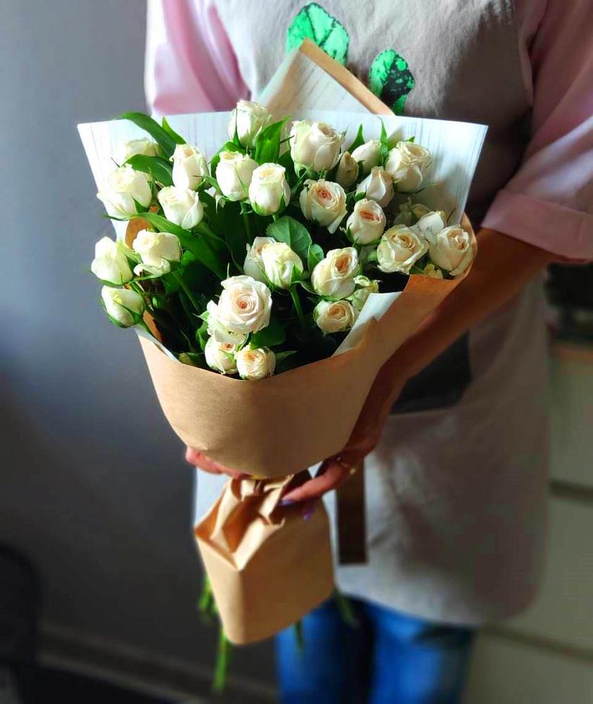 Букет цветов из: Розы в Кукморе
