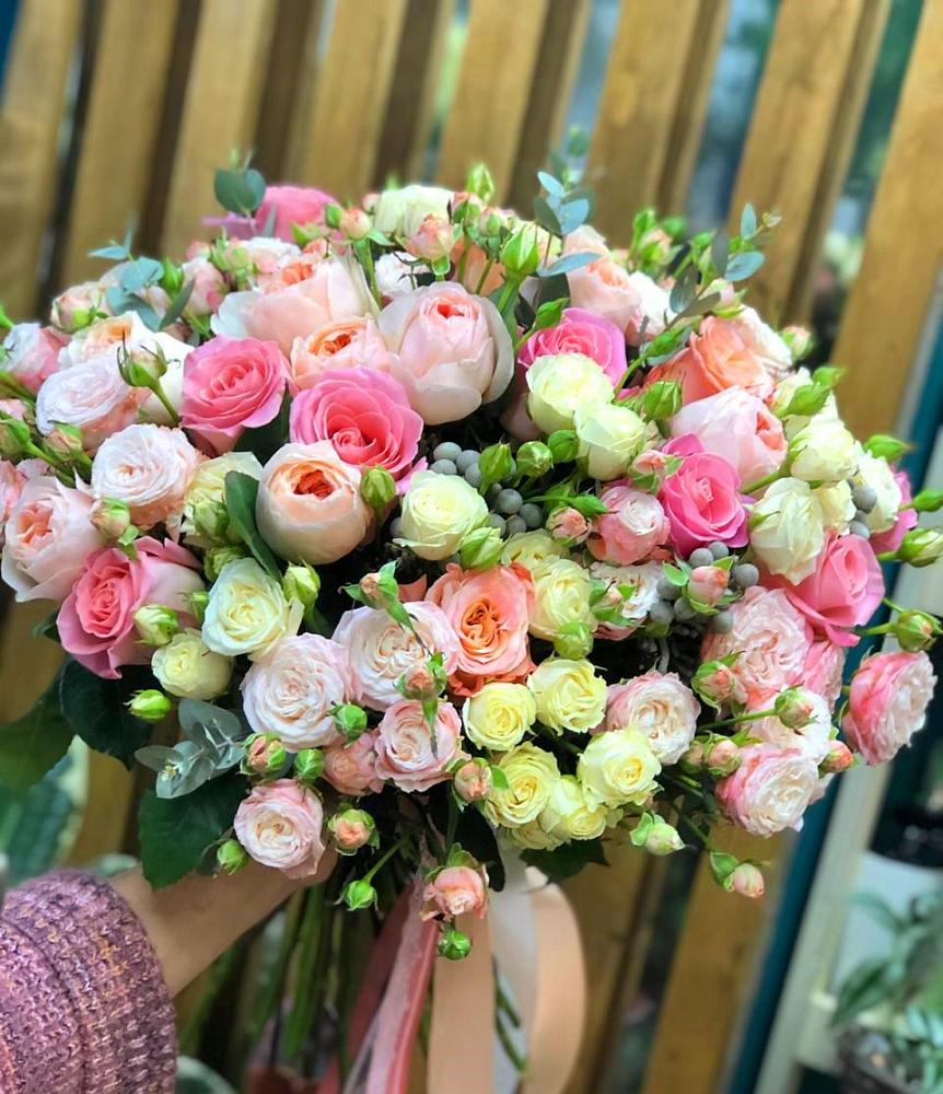 Букет цветов из: Розы в Кукморе