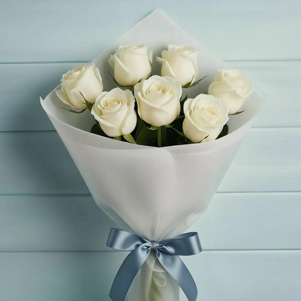 Букет 7 Белых роз Эдлесс Лав в Кукморе